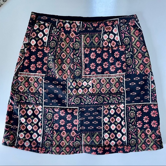 Hollister Printed Mini Skirt - Picture 4 of 5
